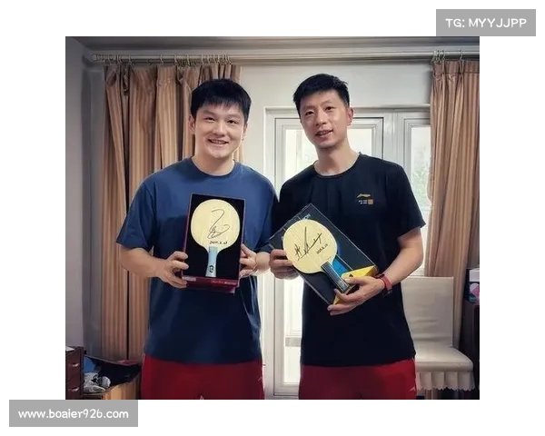 足坛传奇再聚首 曾经的老队友们重温辉煌岁月 续写情谊与荣耀 足坛传奇再聚首 曾经的老队友们重温辉煌岁月 续写情谊与荣耀